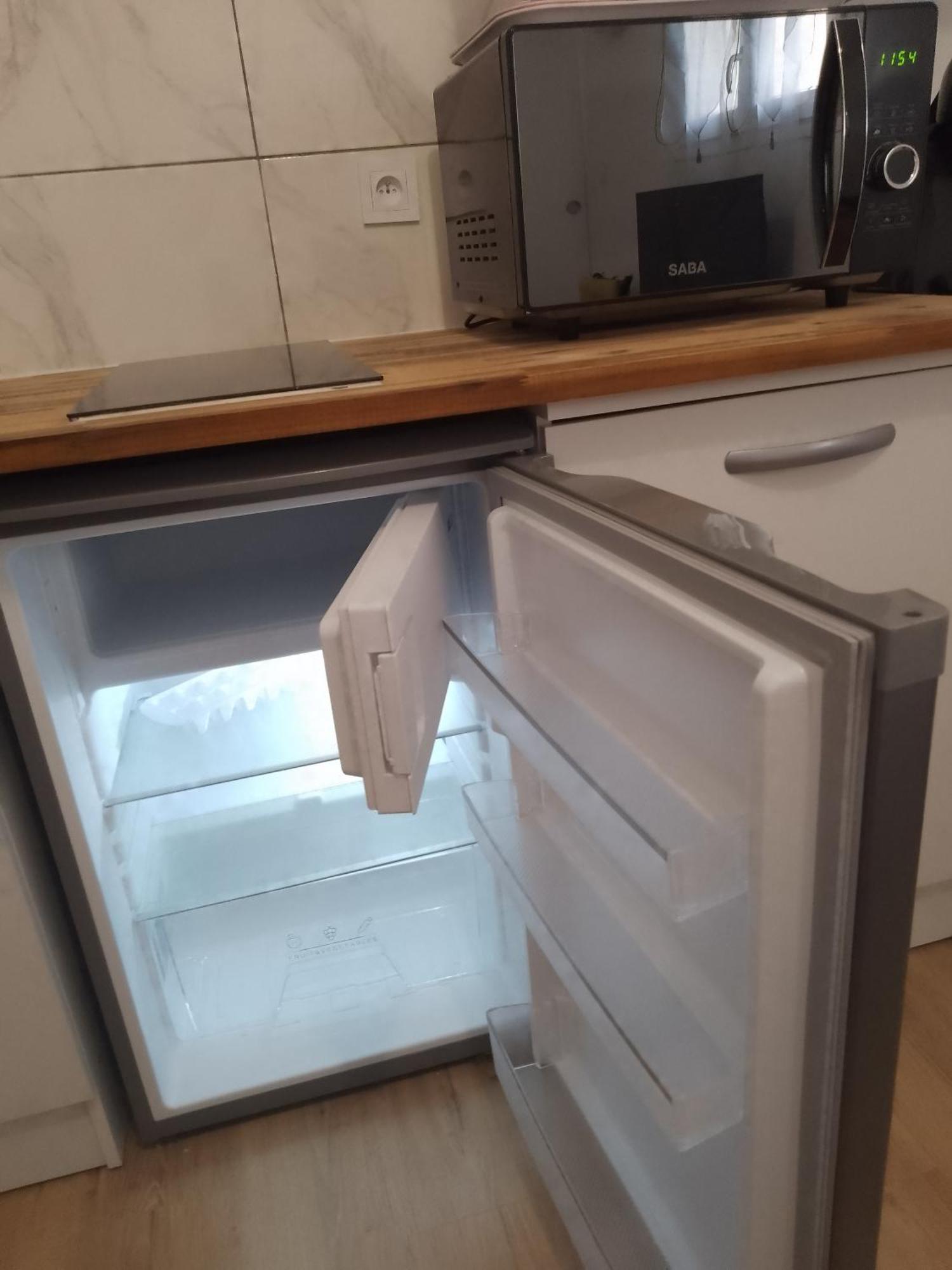 Studio Roslene Varreddes Kültér fotó