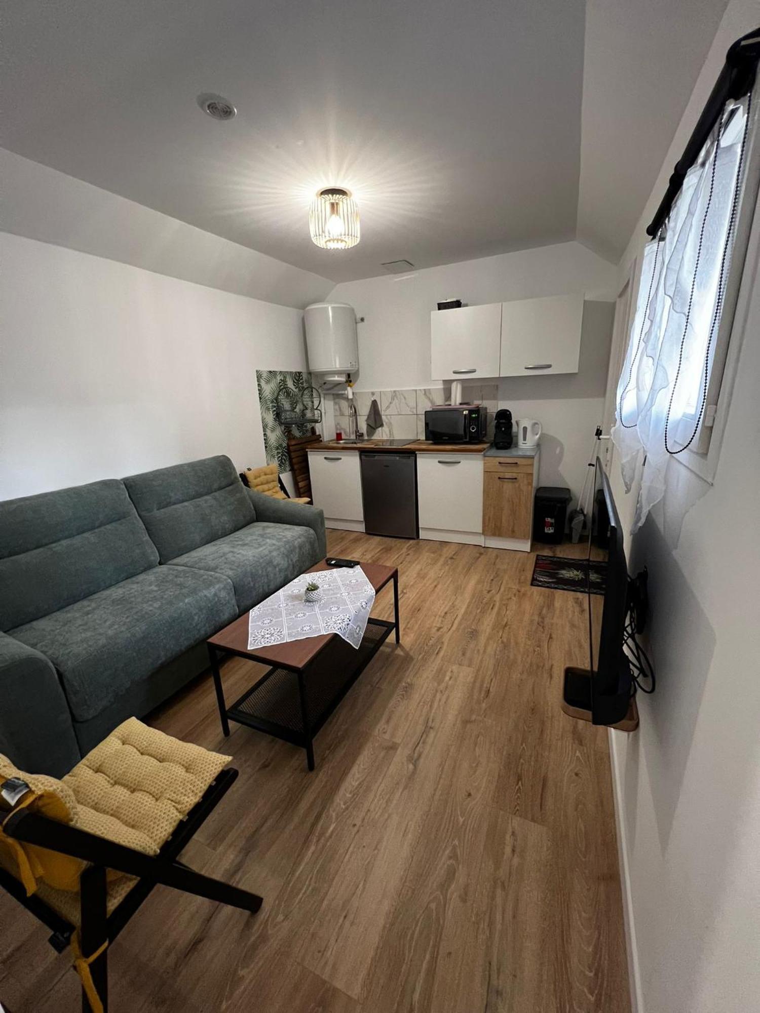 Studio Roslene Varreddes Kültér fotó